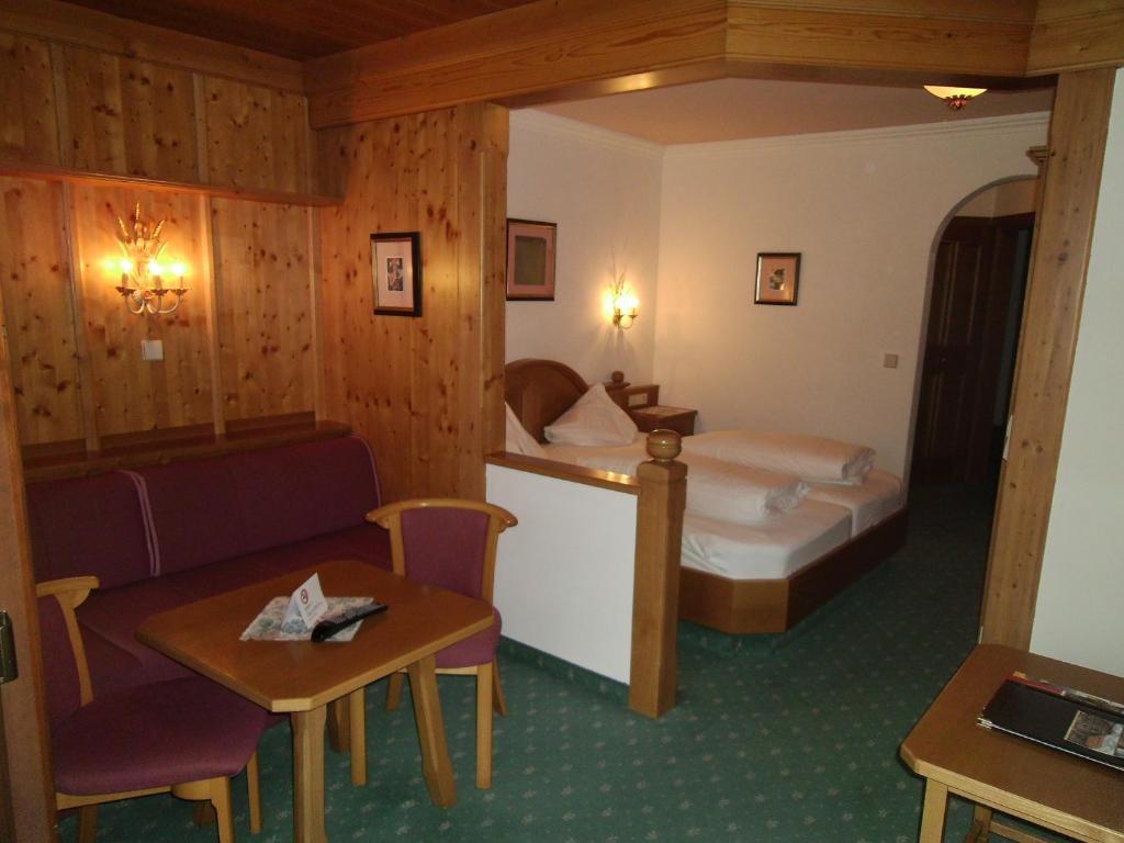 Hotel Stegmuehlhof Mauterndorf  Pokój zdjęcie